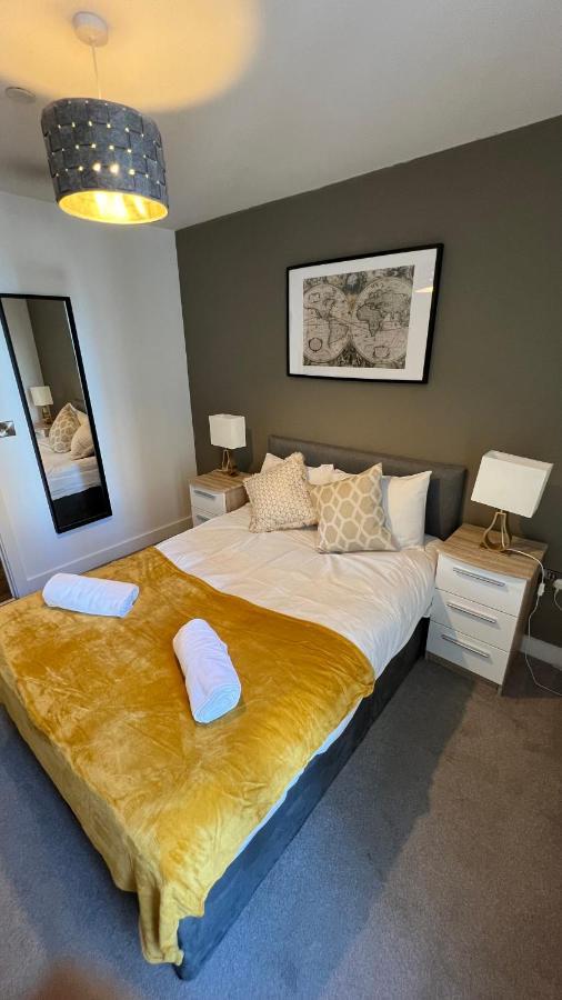 Stunning Manchester City Centre Apartment! Ideal For Small Groups ภายนอก รูปภาพ